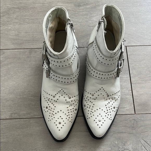 VINTAGE7 White Leather Silver Studded Cowboy Ankle Boots, Size 8 - Picture 4 of 12